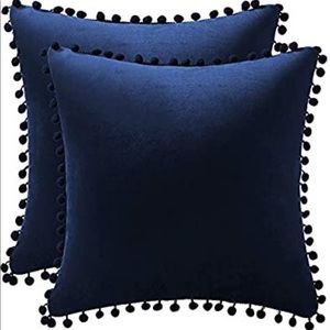 NWOT 25x25 pillow cases (2)